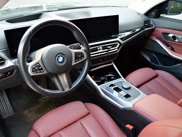 BMW i3 — Фото автомобиля 8