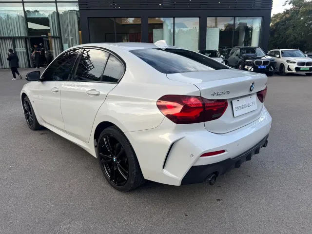 BMW 1 Series — Фото автомобиля 4