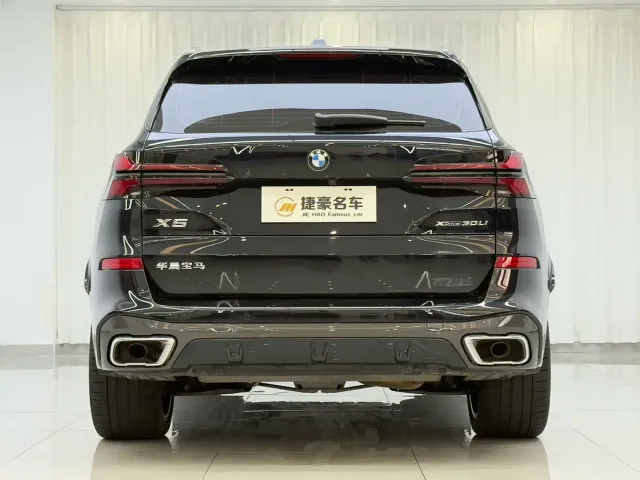 BMW X5 — Фото автомобиля 16