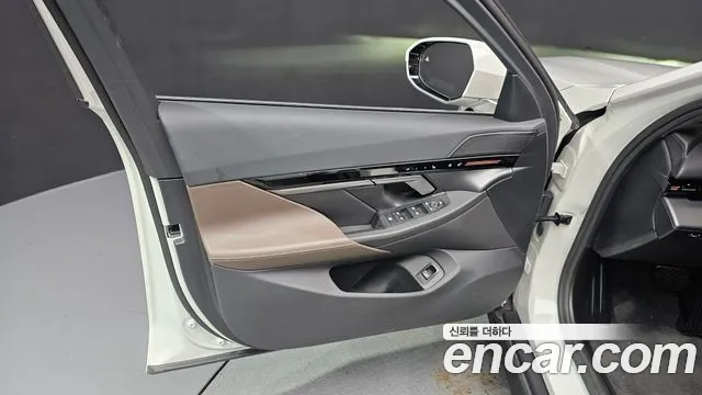 BMW 5-Series — Фото автомобиля 22