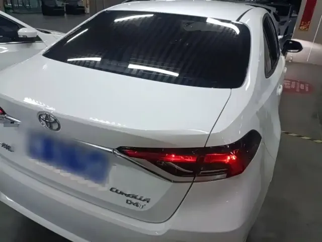 Toyota Corolla — Фото автомобиля 6