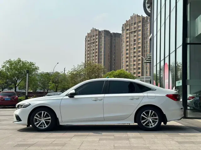 Honda Civic — Фото автомобиля 2