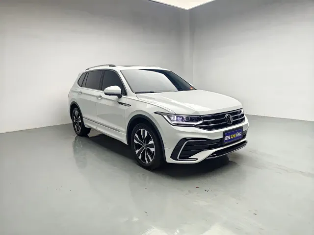 Volkswagen Tiguan L — Фото автомобиля 3