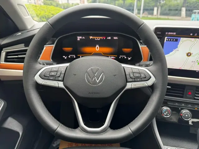 Volkswagen Bora — Фото автомобиля 18