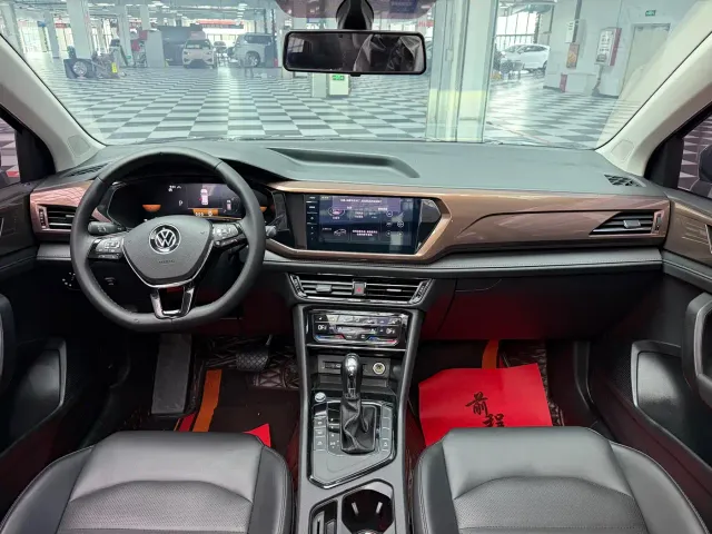 Volkswagen Tharu — Фото автомобиля 7