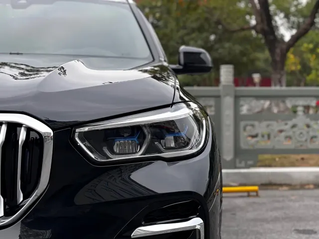 BMW X5 — Фото автомобиля 6