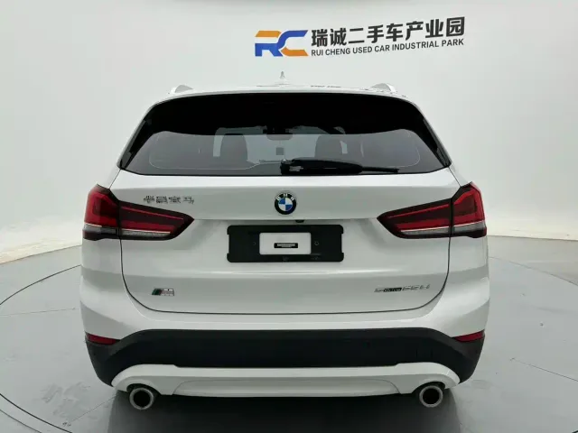 BMW X1 — Фото автомобиля 5