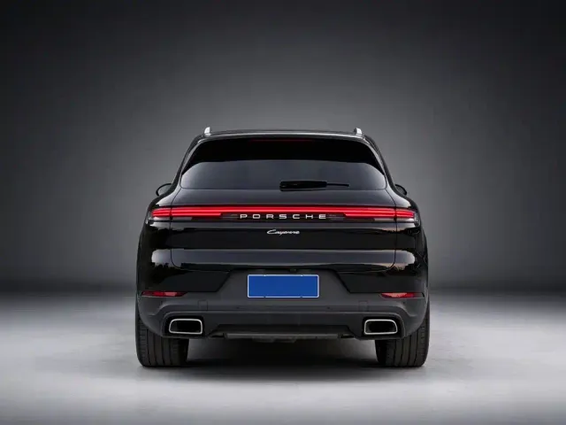 Porsche Cayenne — Фото автомобиля 22