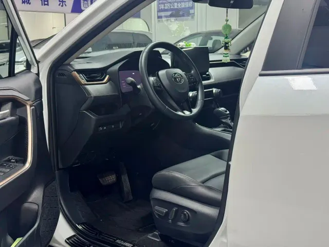 Toyota Wildlander — Фото автомобиля 5