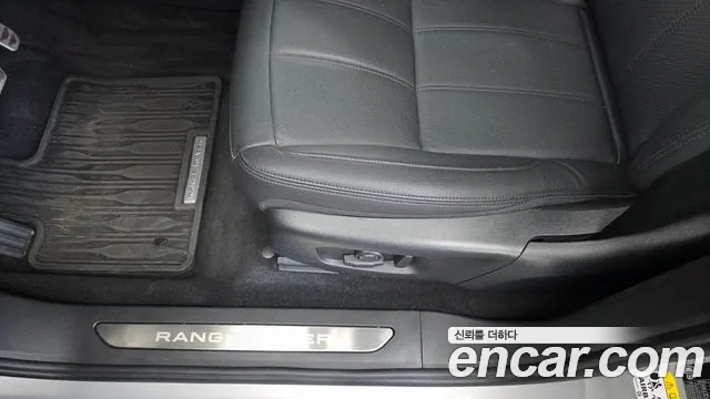 Land Rover Range Rover Evoque — Фото автомобиля 30