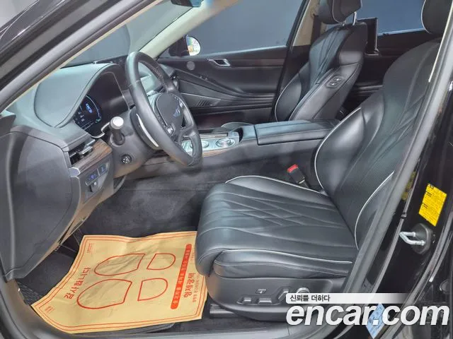 Genesis G80 Electrified G80 (RG3) — Фото автомобиля 13