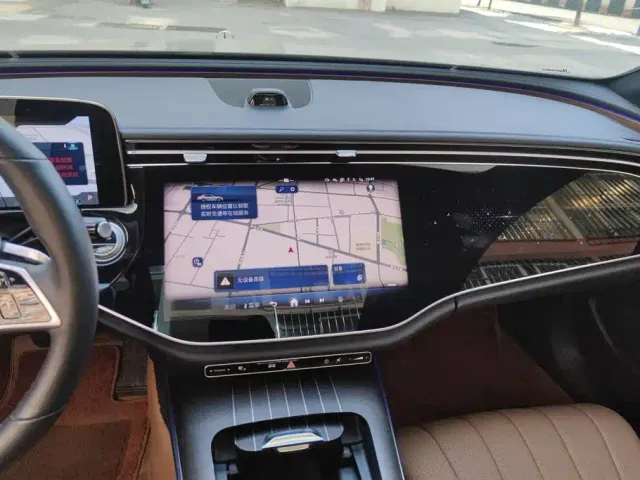 Mercedes-Benz E-Class — Фото автомобиля 13