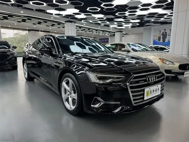 Audi A6L — Фото автомобиля 3
