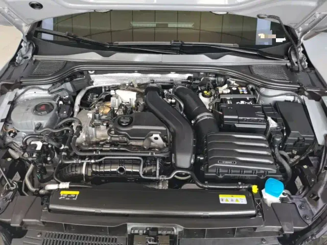 Volkswagen Golf — Фото автомобиля 19