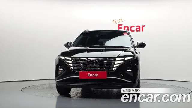 Hyundai Tucson Tucson (NX4) Дизель 2.0 2WD — Фото автомобиля 3