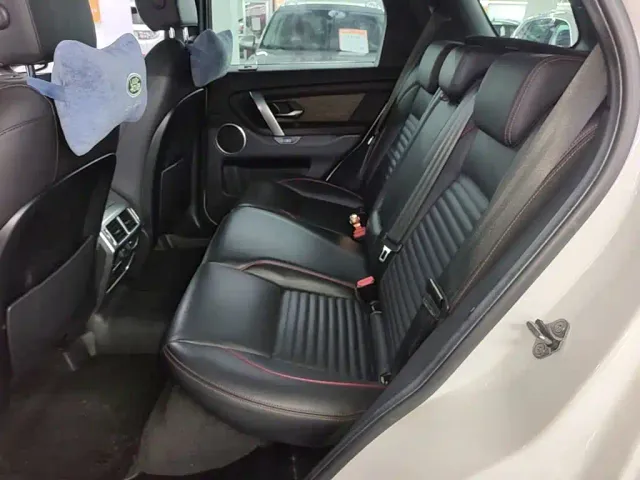 Land Rover Discovery Sport — Фото автомобиля 16