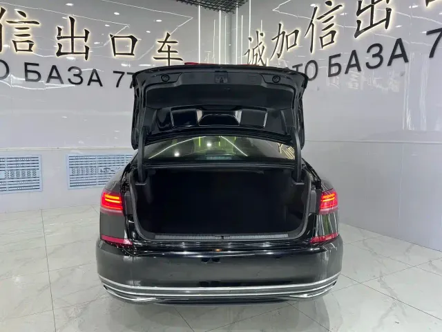 Volkswagen Passat — Фото автомобиля 13