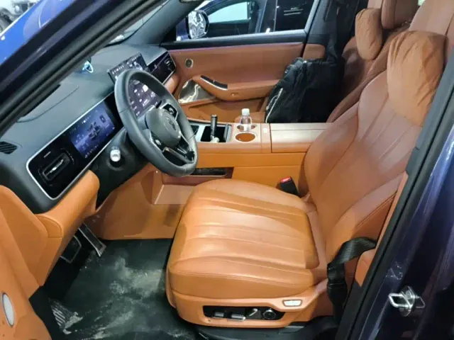 Aito M7 — Фото автомобиля 14