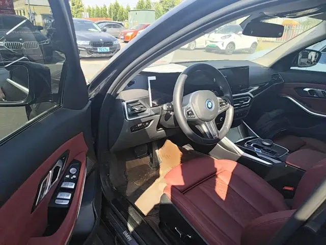 BMW i3 — Фото автомобиля 15