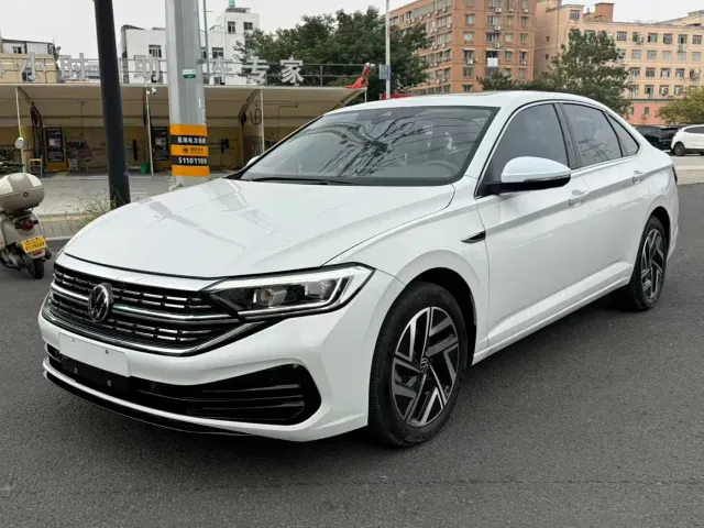 Фотография автомобиля — Volkswagen Sagitar
