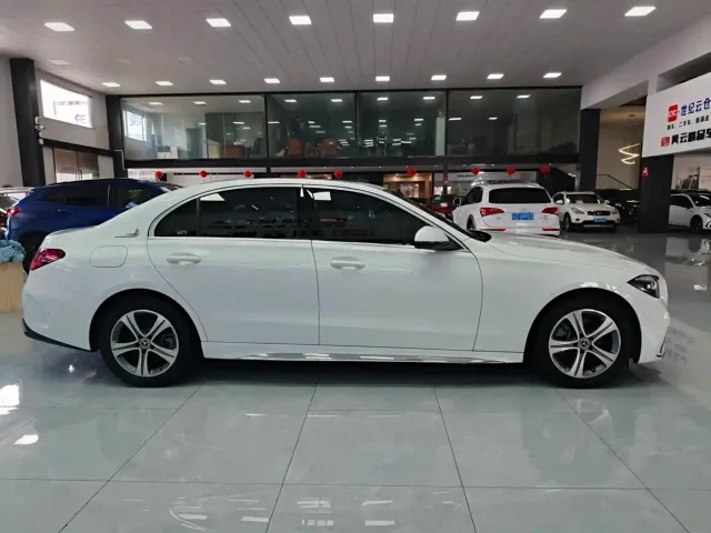 Mercedes-Benz C-Class — Фото автомобиля 5
