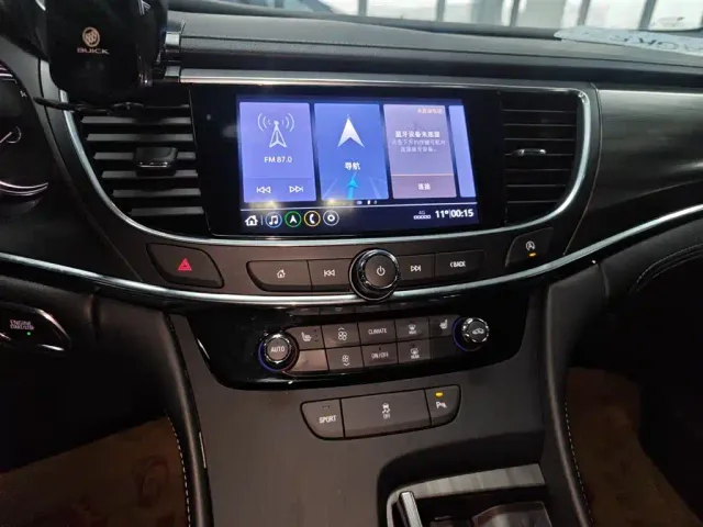 Buick LaCrosse — Фото автомобиля 12