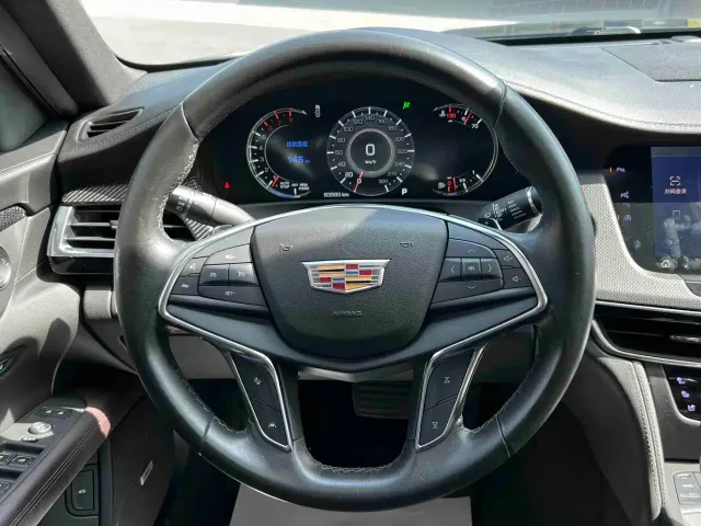 Cadillac CT6 — Фото автомобиля 10