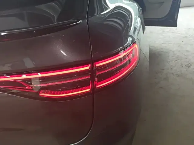 Zhijie Luxeed R7 2026 Range Extender Max+ — Фото автомобиля 7