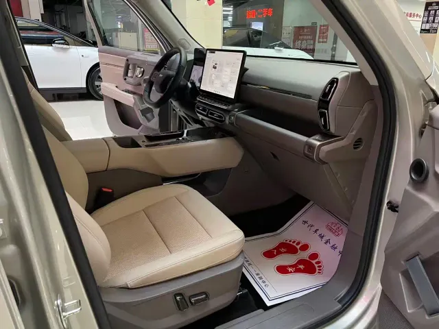 Haval Big Dog — Фото автомобиля 9