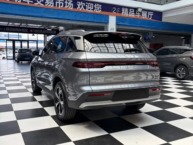 BYD Song Pro — Фото автомобиля 6