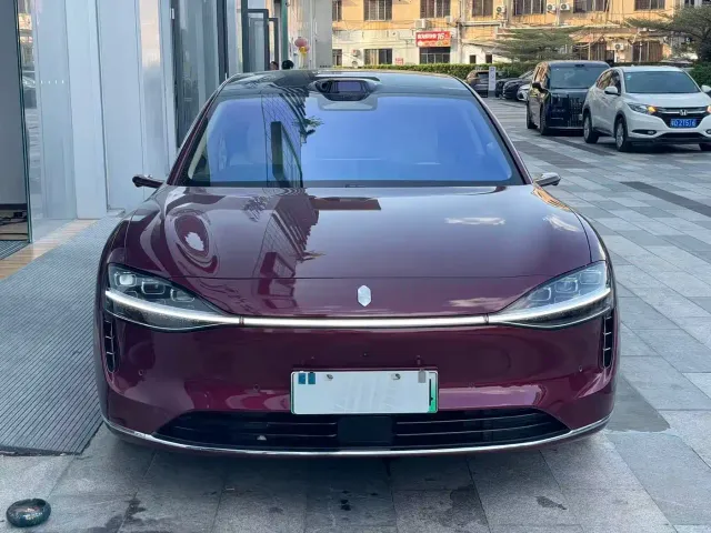 Stelato S9T — Фото автомобиля 3