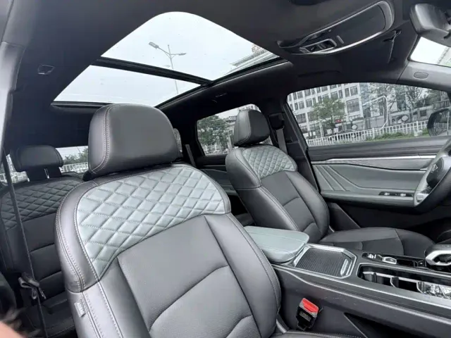 Geely Haoyue L — Фото автомобиля 10