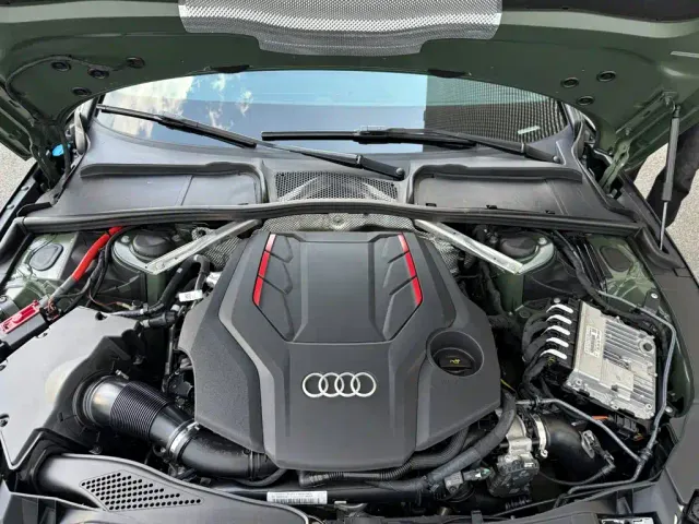 Audi S4 — Фото автомобиля 14