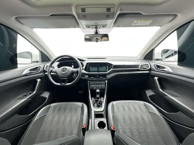 Volkswagen T-Cross — Фото автомобиля 6