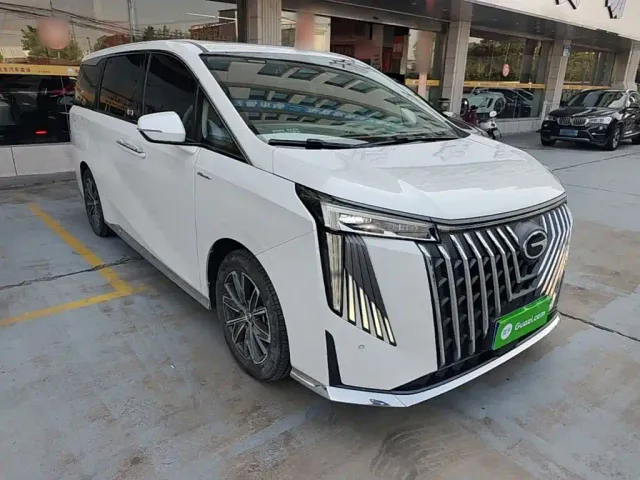 GAC Trumpchi M8 — Фото автомобиля 3