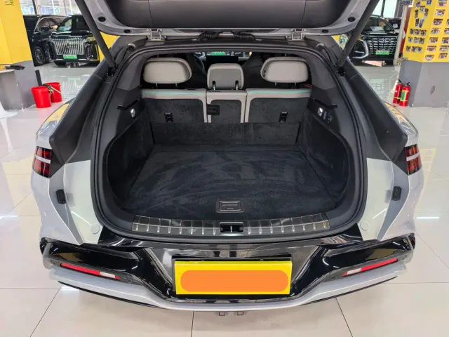 Denza Z9GT — Фото автомобиля 14