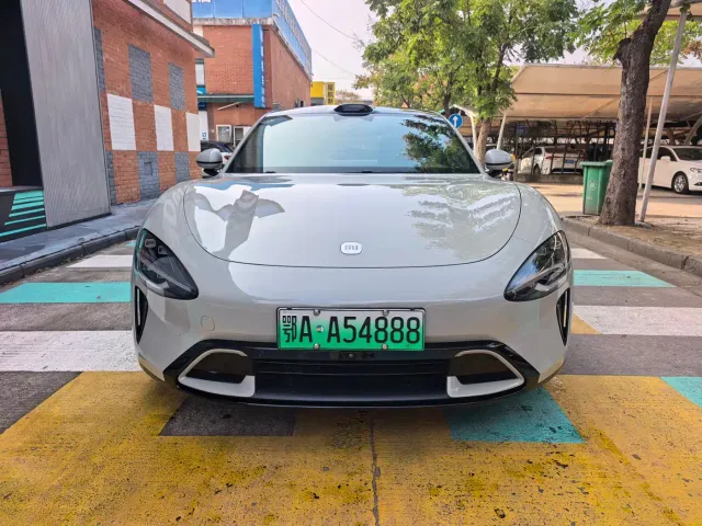 Xiaomi SU7 — Фото автомобиля 2