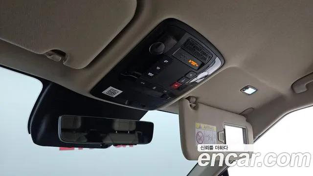 Kia Carnival — Фото автомобиля 25
