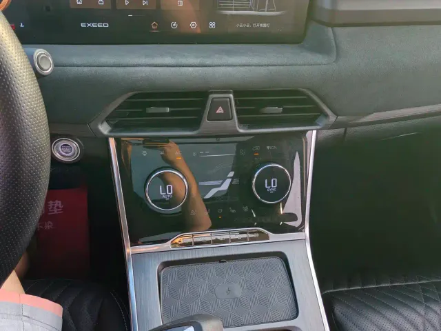 Exeed Exeed Lingyun 2023 400T 2WD Star Premium Edition — Фото автомобиля 14