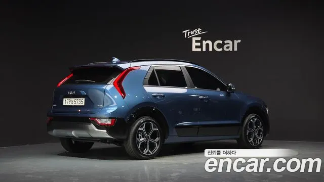 Kia Niro The All New Niro Signature — Фото автомобиля 2