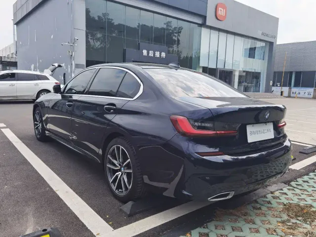 BMW 3 Series — Фото автомобиля 3