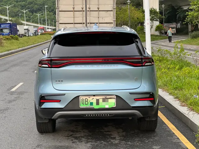 BYD Tang — Фото автомобиля 6