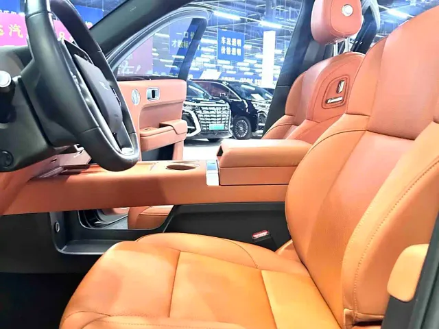 Li Auto L7 — Фото автомобиля 7