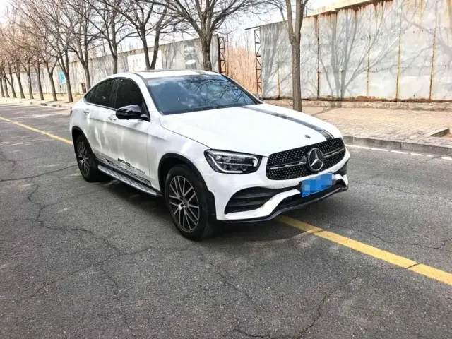 Фотография автомобиля — Mercedes-Benz GLC Coupe
