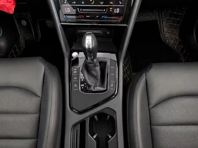 Volkswagen Tharu — Фото автомобиля 23