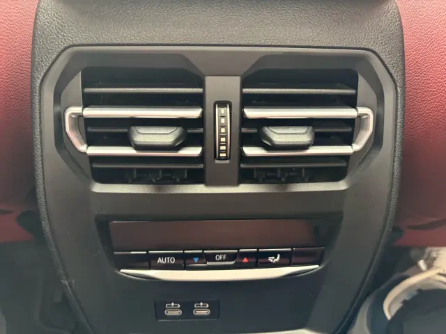 BMW 3 Series — Фото автомобиля 11