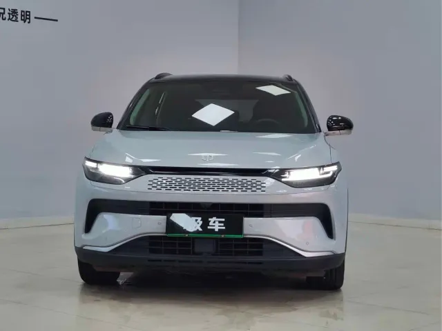 Leapmotor C11 — Фото автомобиля 3