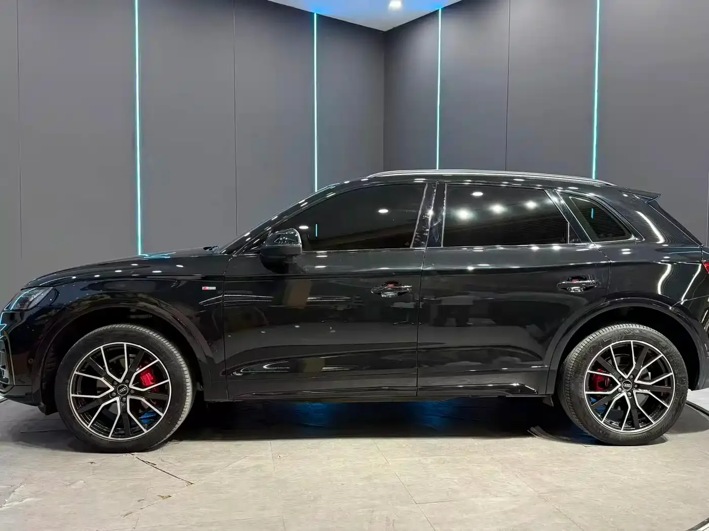 Audi Audi Q5L 2024 Model 45 TFSI Luxury Dynamic — Фото автомобиля 5