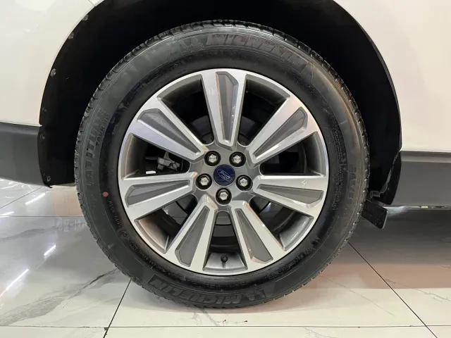 Ford Edge — Фото автомобиля 7