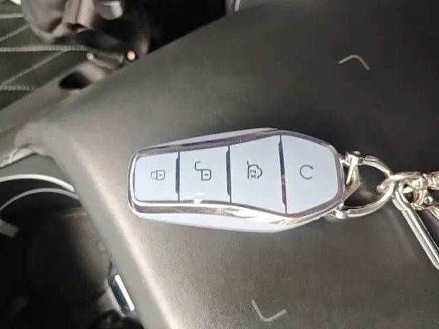 BYD Seal — Фото автомобиля 8